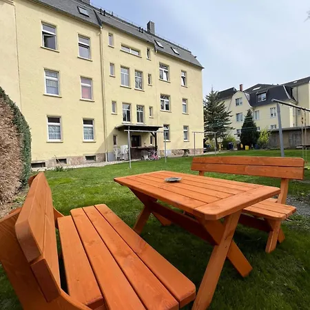 1 Raum Dachgeschosswohnung In Ruhiger Lage *